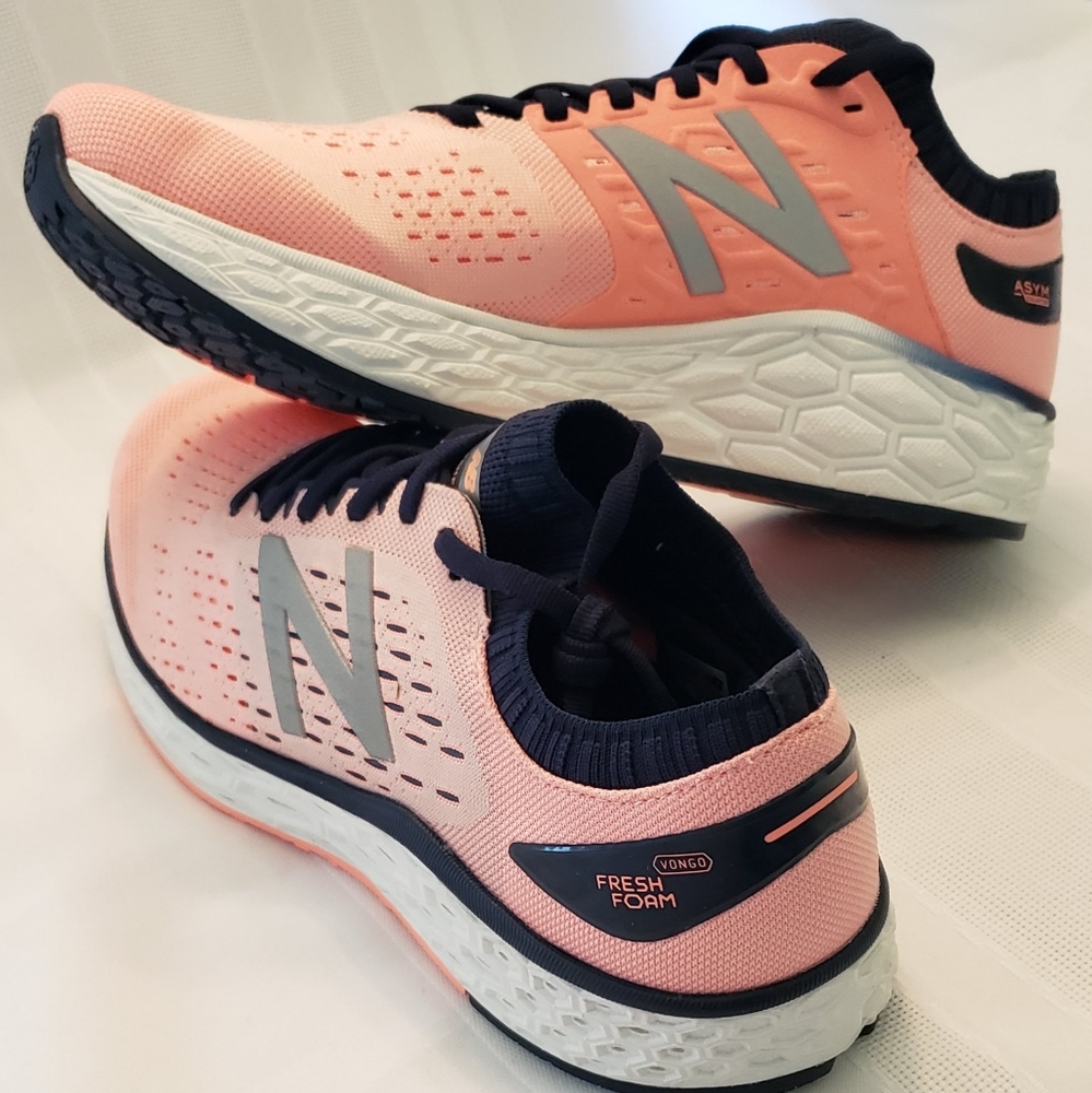 New Balance Women's size 12 wide Fresh Foam WVNGOPN4 Color Pink Soda/Indigo